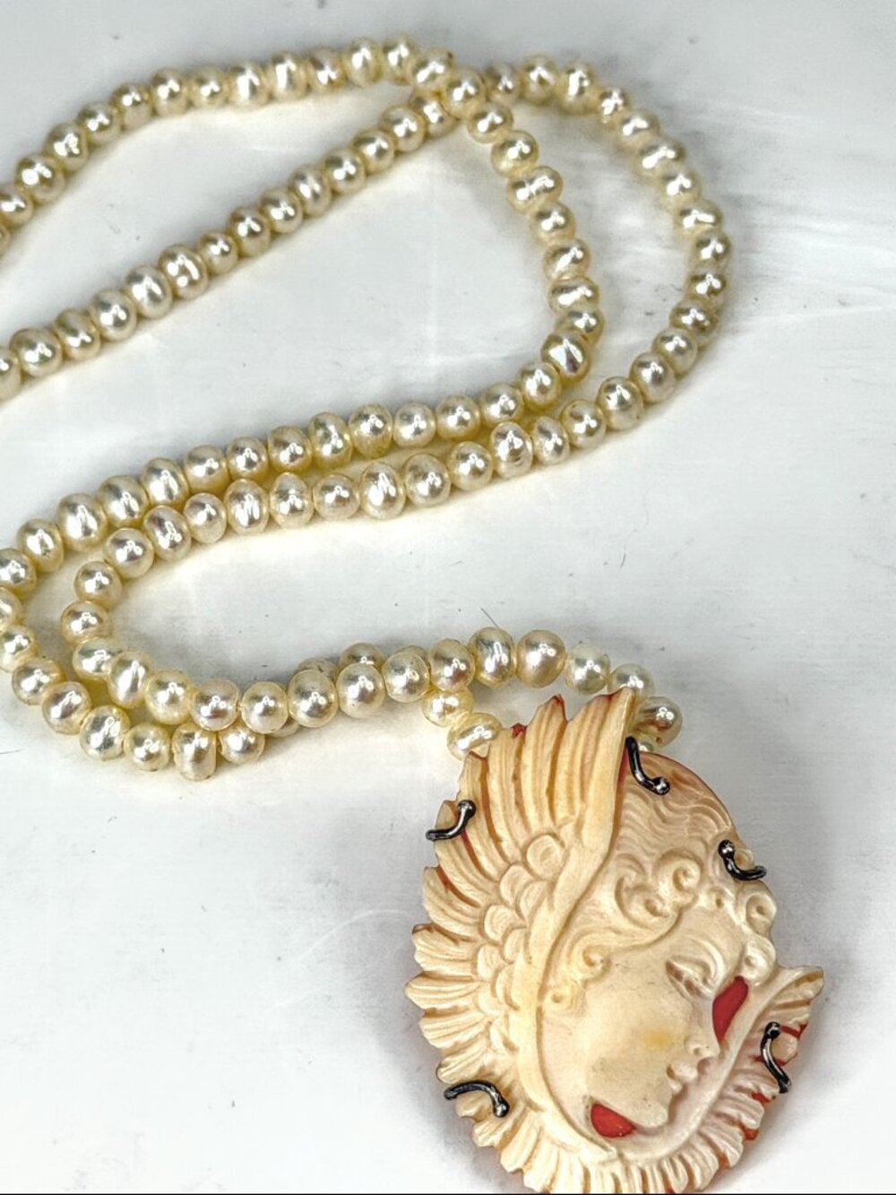 Vintage M&M Scognamiglio Italian Carved Shell Cameo Pearl Necklace 12.7g JR2061